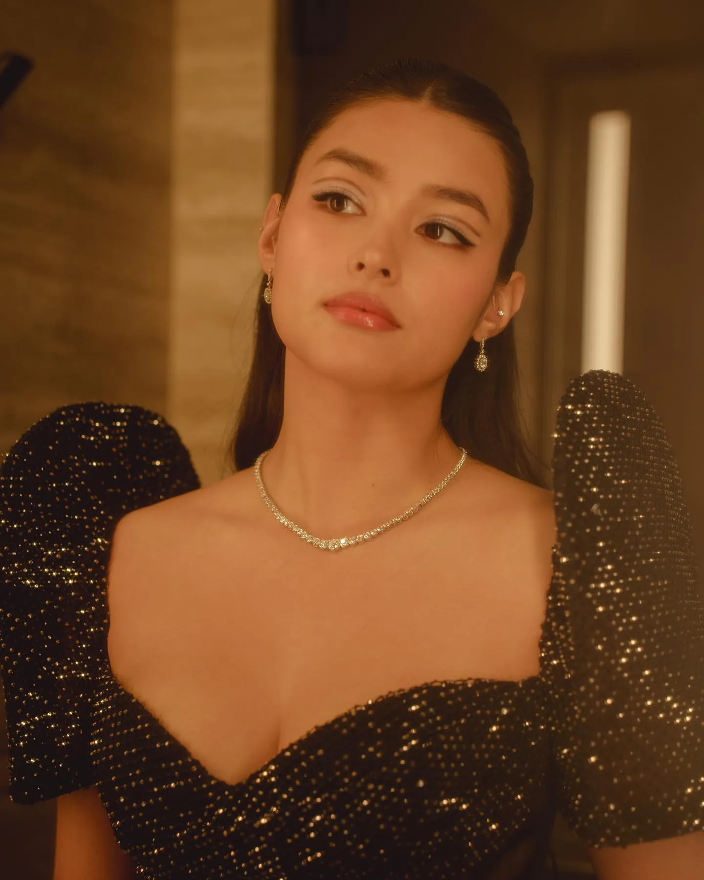 Liza Soberano - liza-soberano-hot-14.webp